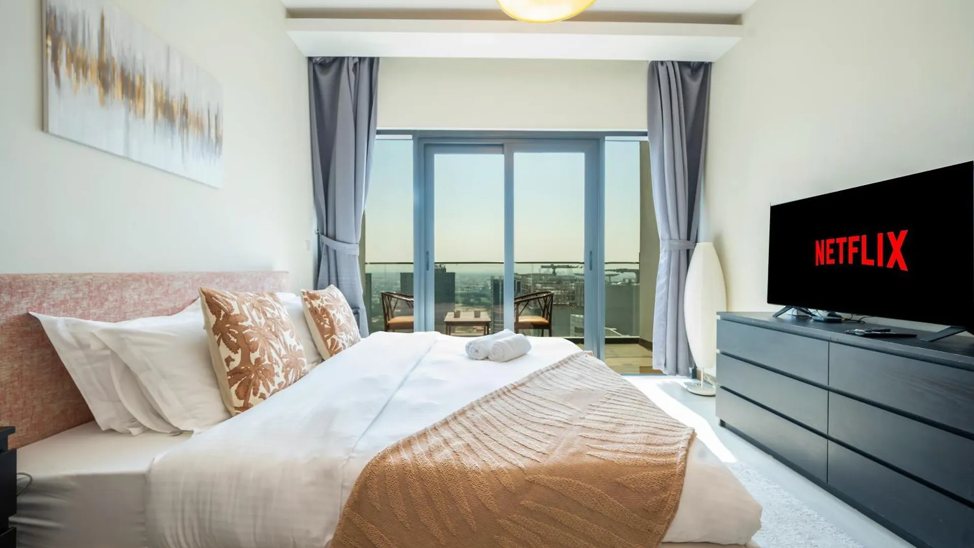 Elegant Studio With Pool & Gym Near Burj Khalifa & Racecourse Views Dubai 0*,  United Arab Emirates