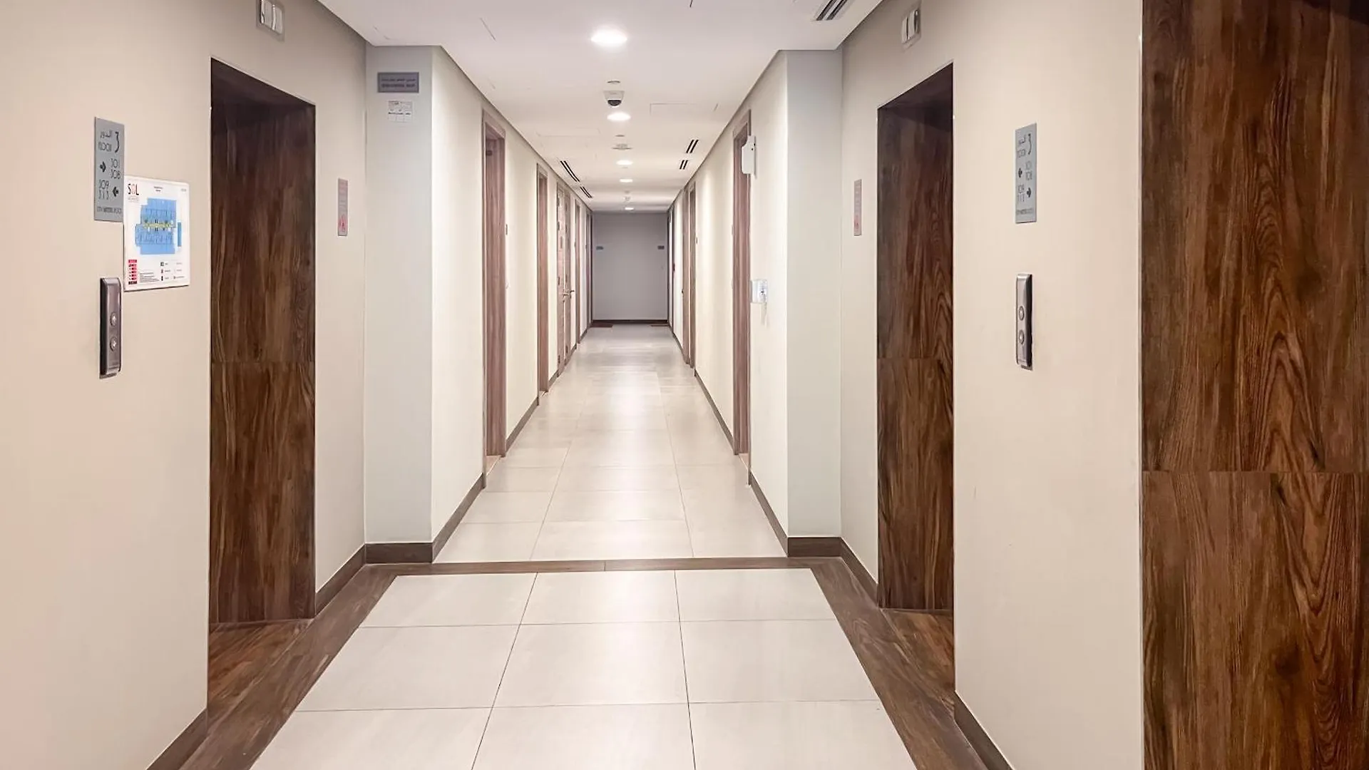 Apartment Elegant Studio With Pool & Gym Near Burj Khalifa & Racecourse Views Dubai